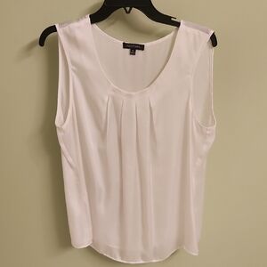 Notations White Sleeveless Blouse
